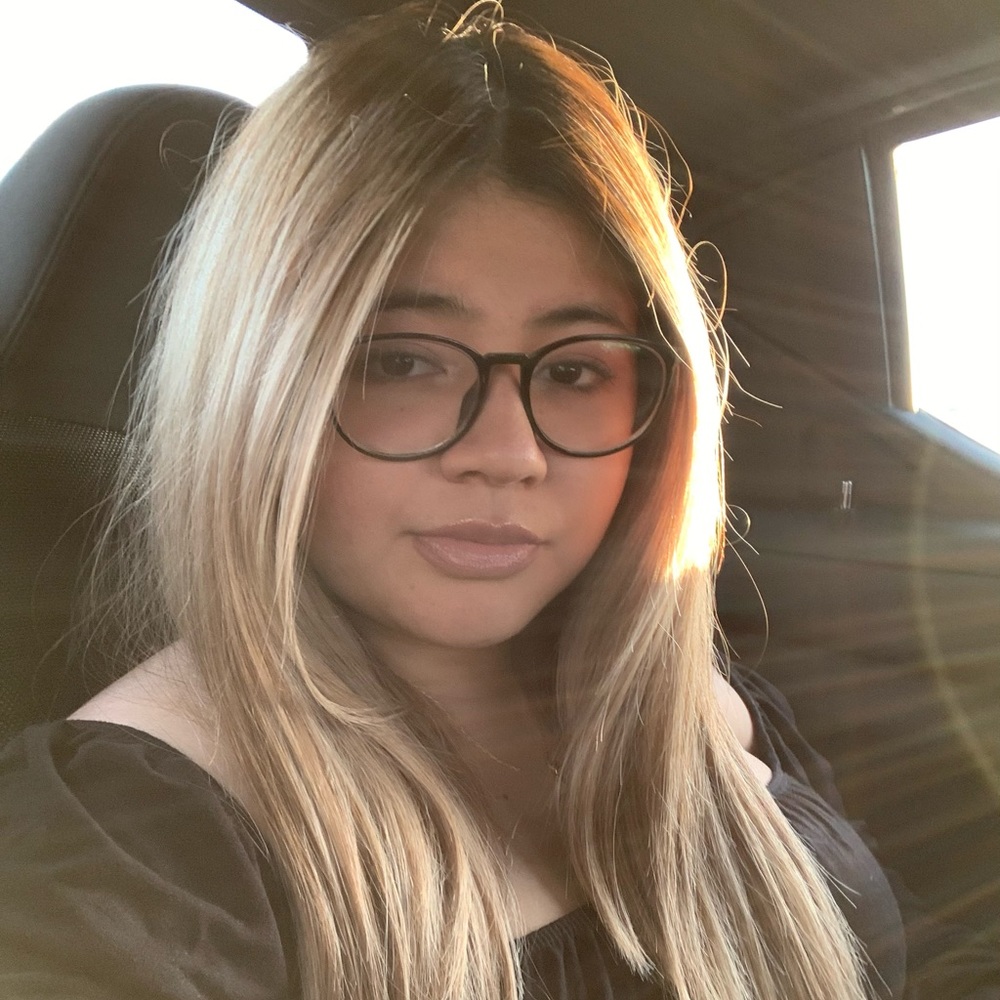 Meet your Posher, Angelica